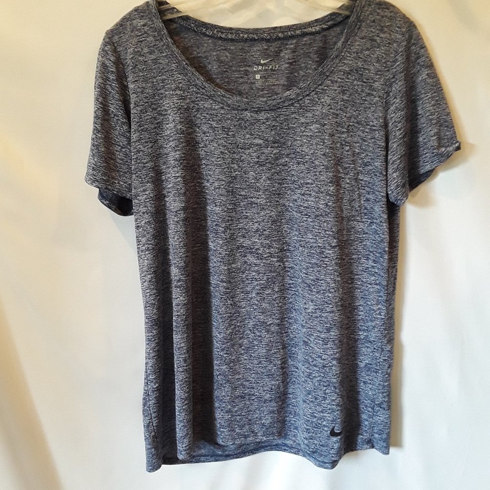 Like New Nike blue heather dri fit top